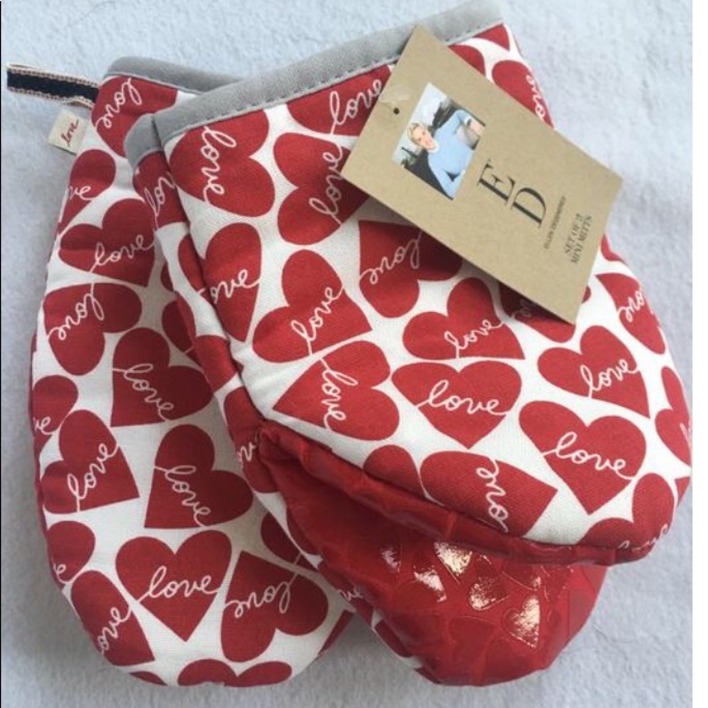 Ellen Degeneres oven mitts, NWT - Picture 6 of 8